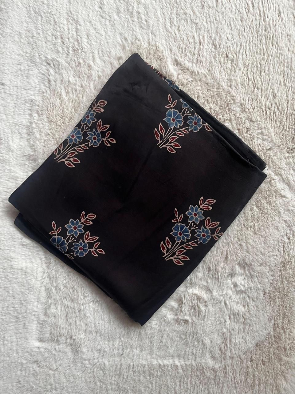 Black garden flower print